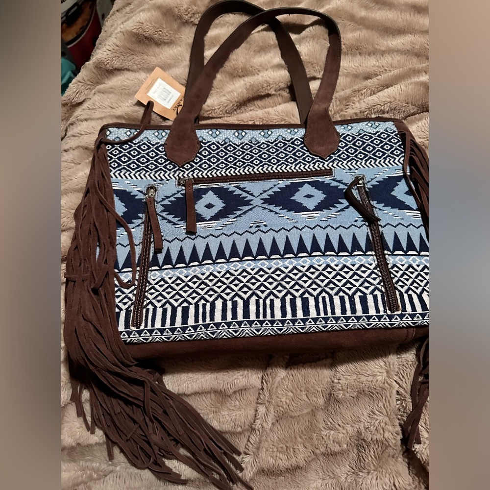 Ariat concealed carry handbag